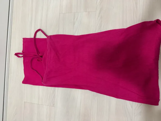 Vestido longo rosa com fenda | Tudo por R$15! +30 peças disponíveis no perfil
