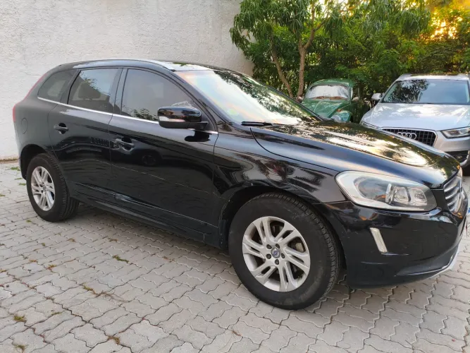 Volvo XC 60 T-5 Kinetic 2.0 245cv FWD 5P 2016