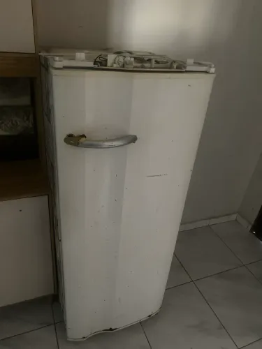 Vendo geladeira