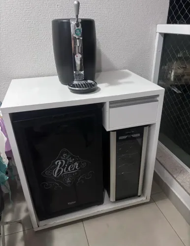Kit bar (chopeira, cervejeira, adega e móvel)