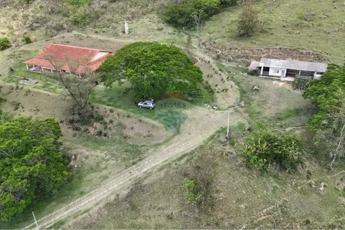 SÍTIO - VENDA e PERMUTA 68.888,10 m² - R$1.300.000,00 - JARDIM BRASIL - AMPARO,SP