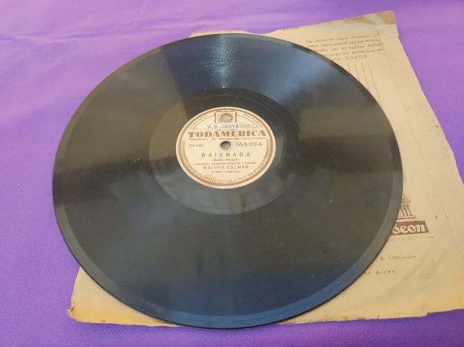 Lote 78Rpm com 37discos, originais, bom estado.
