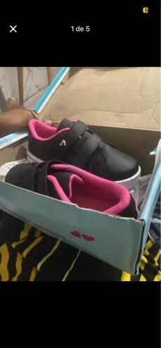 Tênis de menina