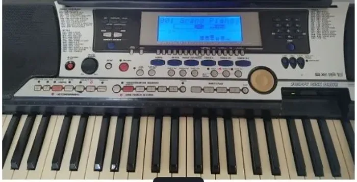 Teclado Yamaha psr 550