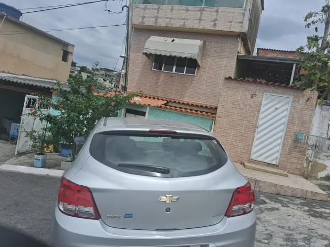 Chevrolet Onix JOY HATCH 1.0 8V FLEX MEC. 4P 2018