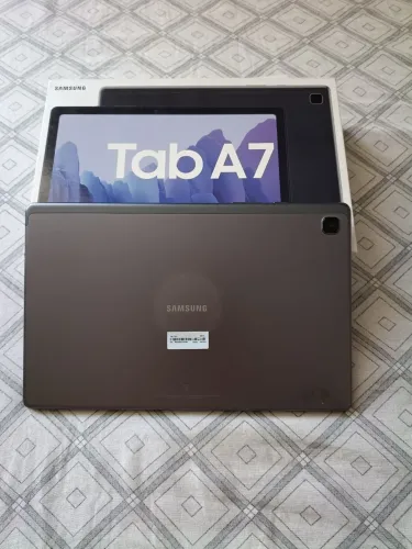 Samsung Galaxy Tab A7 - Usado em ótimo estado