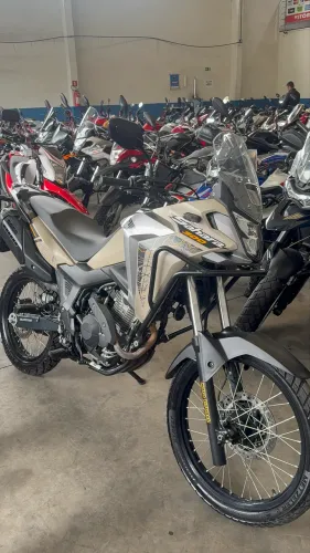 HONDA SAHARA 300 ADVENTURE 2025