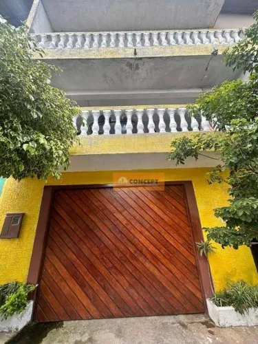 Sobrado com 4 dormitórios à venda, 242 m² por R$ 350.000 - Jardim Yone - Ferraz de Vasconc