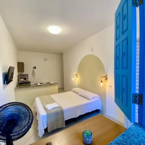 Studio mobiliado a 3 km de Praia do Forte | Internet inclusa