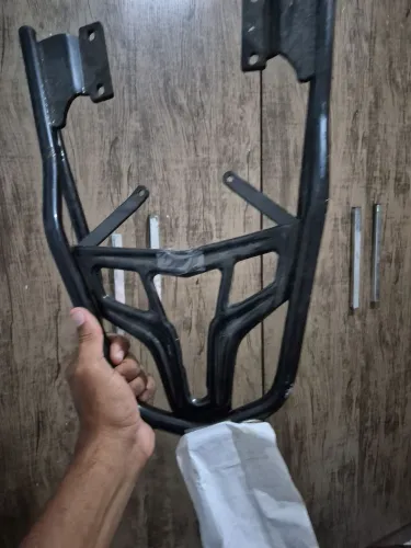 bagageiro/suporte traseiro CB300