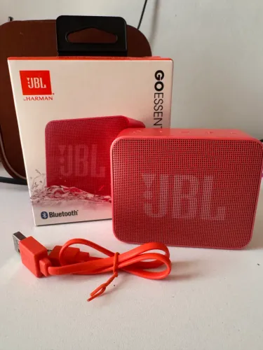 JBL Go Essential (Vermelha)