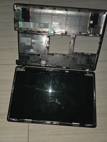 Tela LCD 15.6" Acer Aspire ES1-572 Original Usada<br>110 g