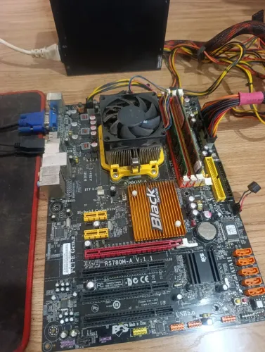 Kit AMD Am2+ placa mãe a780gm- a Black series( liga mais não gera imagem)