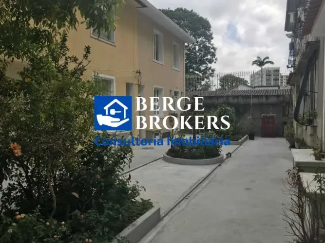 VENDO CASA DE VILA NA RUA URUGUAI, PARTE NOBRE DA TIJUCA!