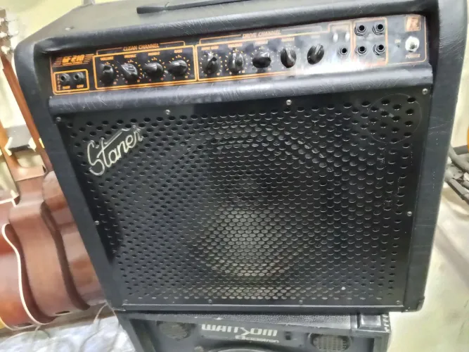 Amplificador de Guitarra Staner gf210