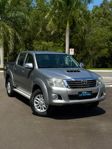 Toyota Hilux CD SRV D4-d 4X4 3.0 TDI Diesel AUT 2015