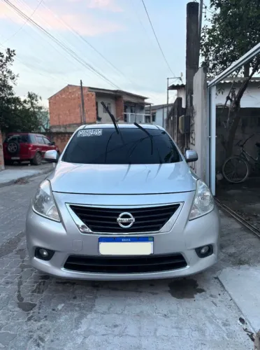 Nissan Versa SL 1.6 16V Flex Fuel 4P Mec. 2014