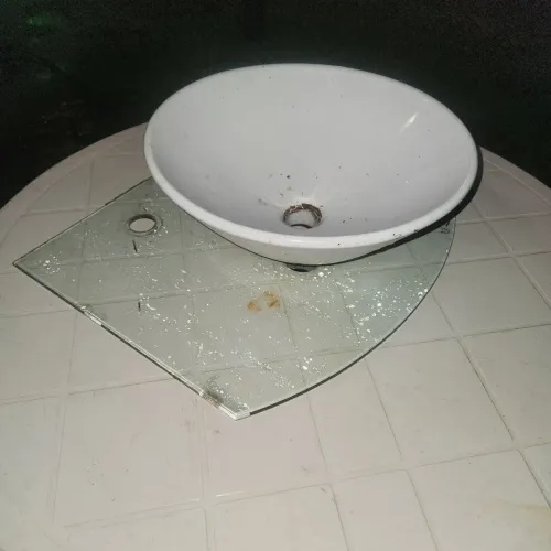 Cuba banheiro redonda.