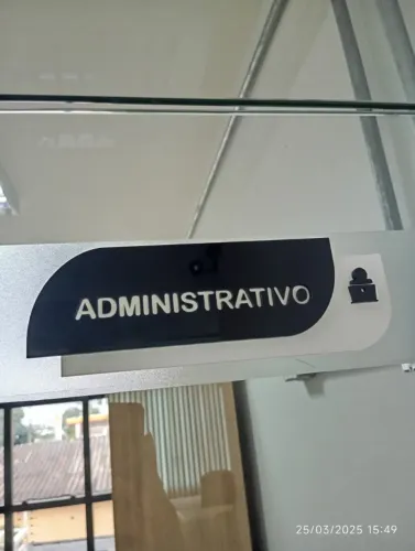 Placas de setores em acrílico 