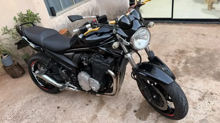 Moto Suzuki Bandit 1200 N  ano 2007