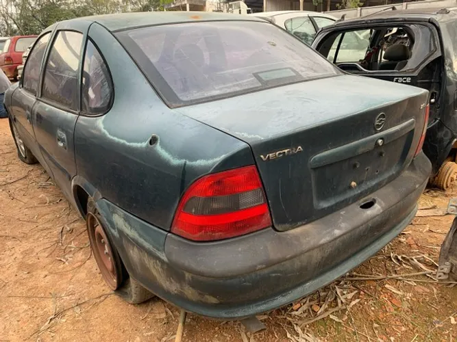 Vectra sucata