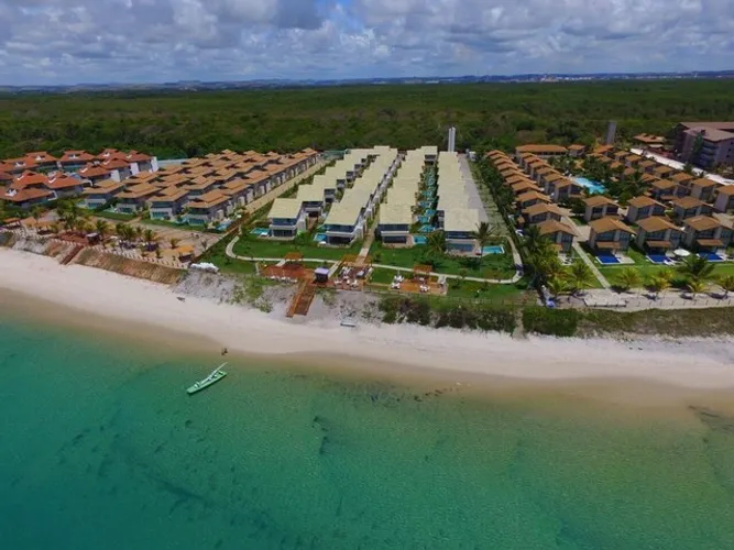 Aluguel de Casa com 05 suítes em Muro Alto