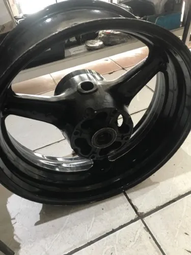 Roda traseira   Honda cbr 1000 ano 08/11