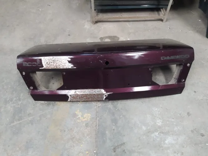 Tampa Traseira Daewoo Espero 