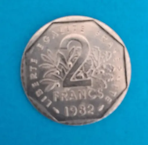 Moeda Antiga Da França - 2 Francs - 1982