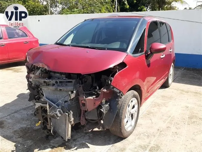 Sucata de Citroen C3 Picasso 1.6 Automático p/ Retirada de Peças