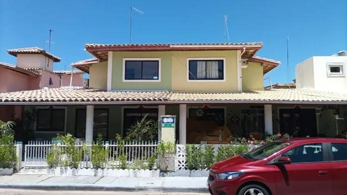 Aluguel temporada de casa 4/4, 2 suítes, beira mar e rio, condomínio em Barra de Jacuípe