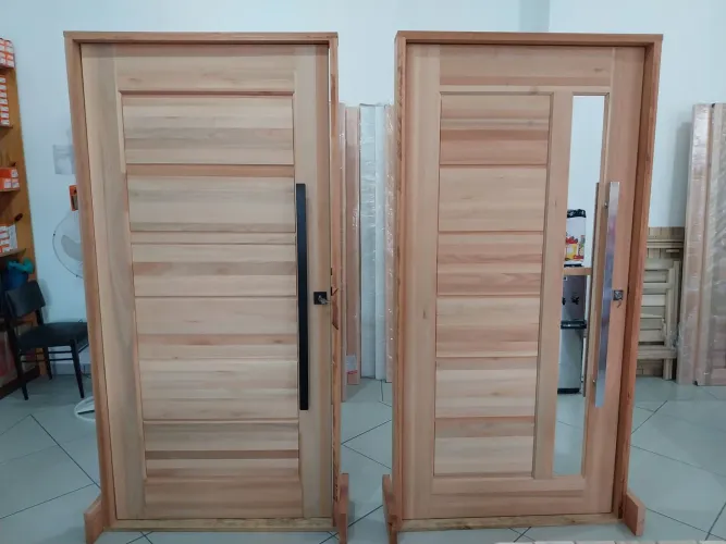 Portas pivotante