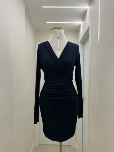 Vestido preto justinho Calvin Klein