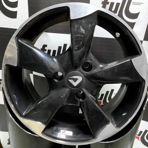 Vendo Jogo de Rodas Volcano Kwid Aro 15