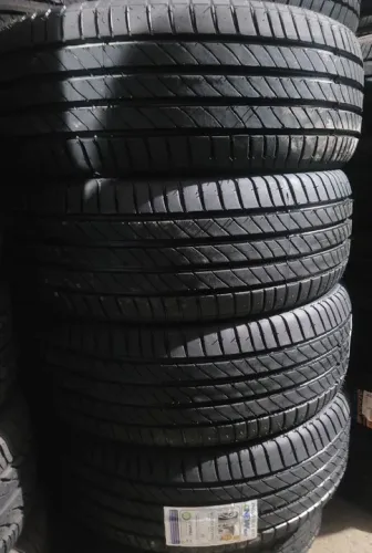 Pneus 215 55 17 Remold novos em até 10x de R$32,00 no cartão de crédito