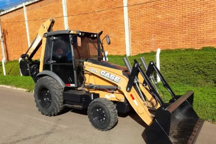 Retro Escavadeira Case 580 2018
