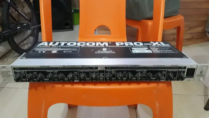 Behringer Autocom Pro-XL - MDX 1600. Vendo ou Troco.