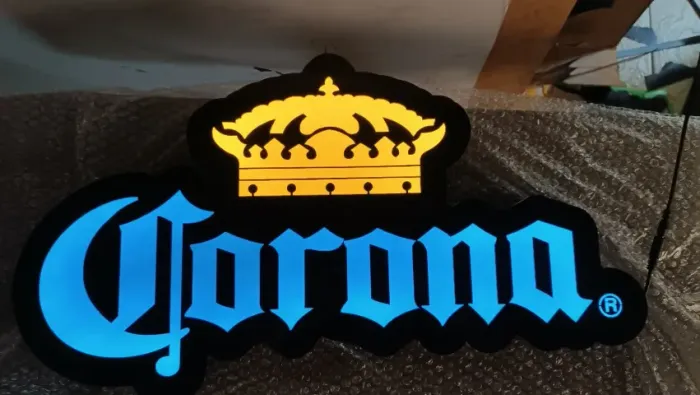 Corona Luminoso 62x34cm Em Acrílico Com 1 Ano De Garantia