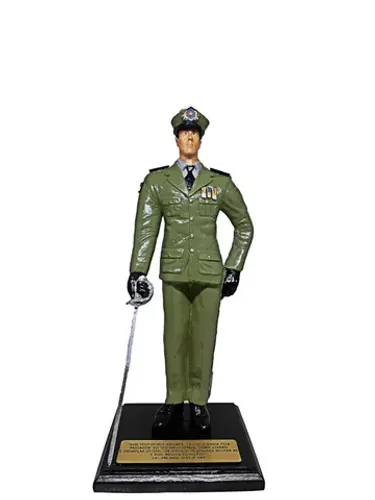 Estatuetas Oficial Militar masc e fem