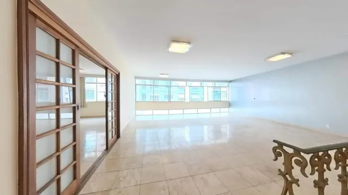Hoomes vende apartamento em Copacabana, localizado na Rua Domingos Ferreira, Posto 4, próx