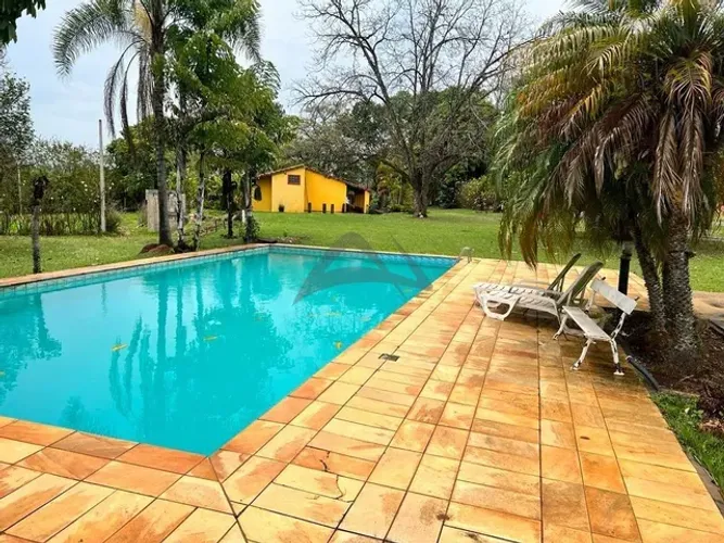 Chácara à venda em Valinhos, Dois Córregos, com 3 suítes, com 11500 m²