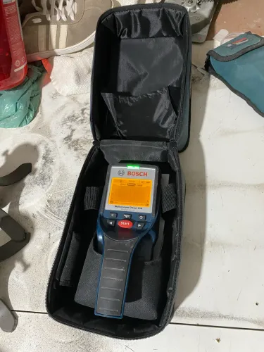 Detector e Scanner de Metais e Pvc Digital D-TECT 150 BOSCH