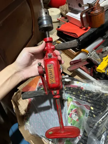 furadeira manual
