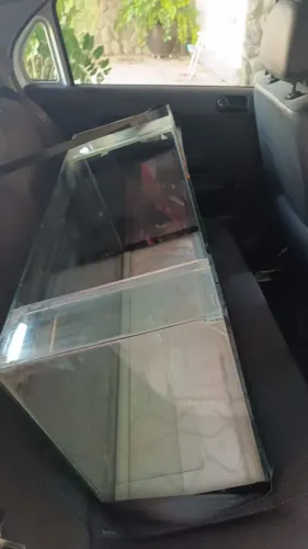 Aquário 90x45x30 com todos acessórios bombas, luz, termostato, materias para limpeza 