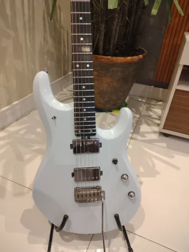 Guitarra John Petrucci mogno, maple e ébano...nem adianta chorar preço 