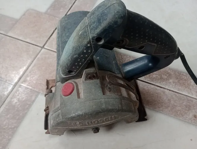 Serra mármore Bosch apenas 120 reais funciona mais precisa de manutenção