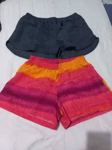 6 Shorts Femininos - Preto e Colorido - Tamanhos 42, lleia a descrição.