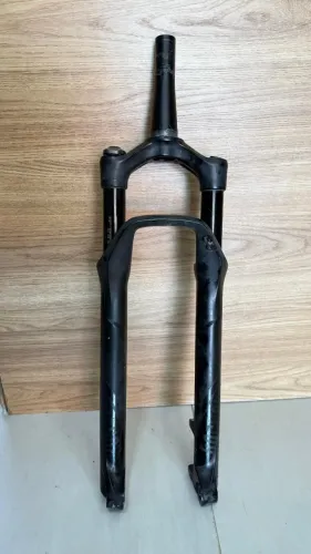 Suspensão MTB Rock Shox Reba