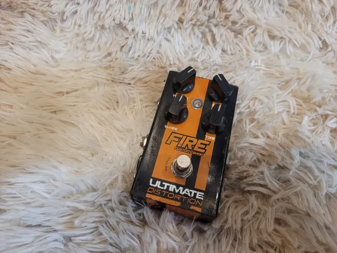 Pedal Fire Ultimate Distortion 