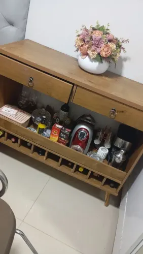 vendo adega na cor amadeirada 